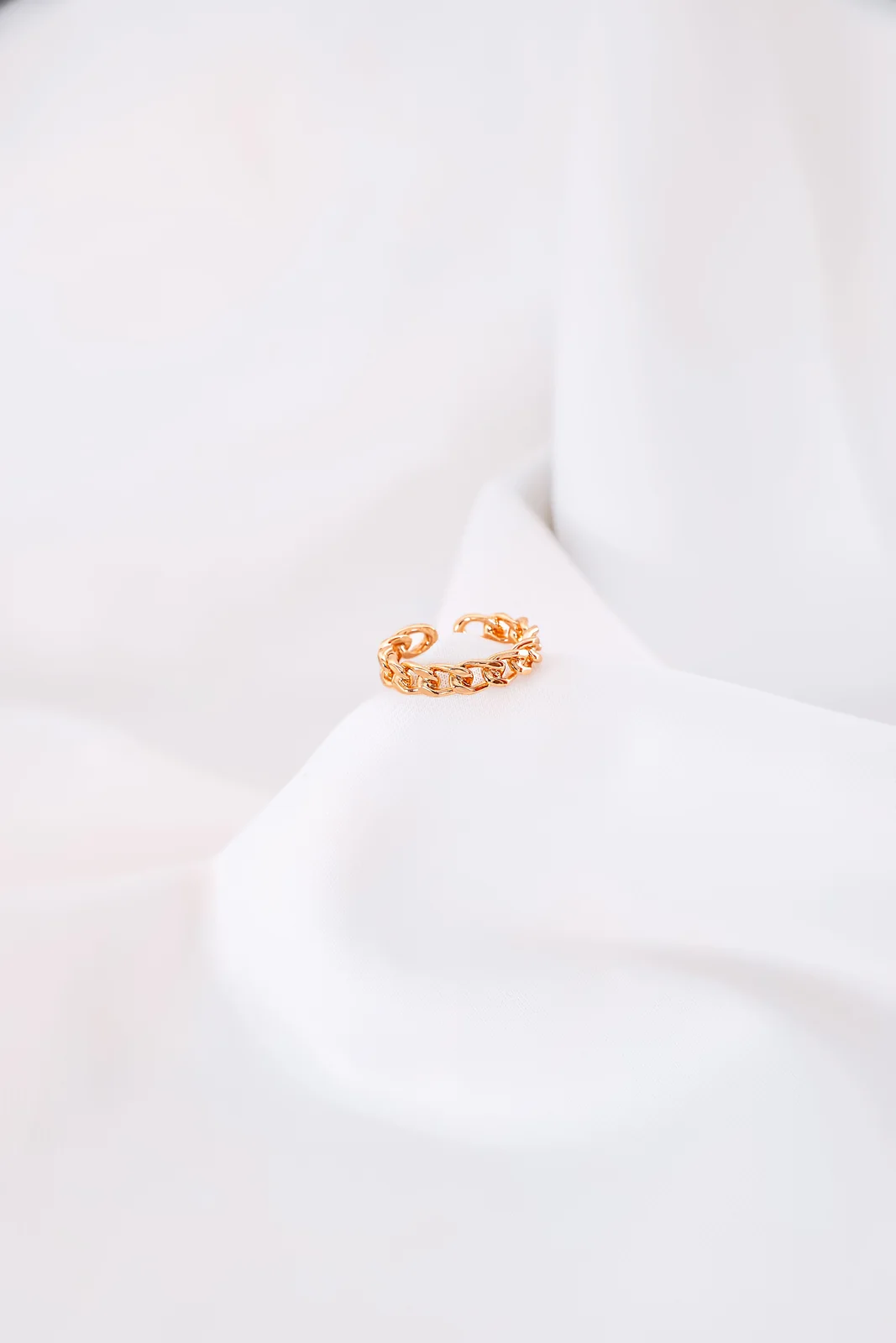 Anillo dorado de referencia